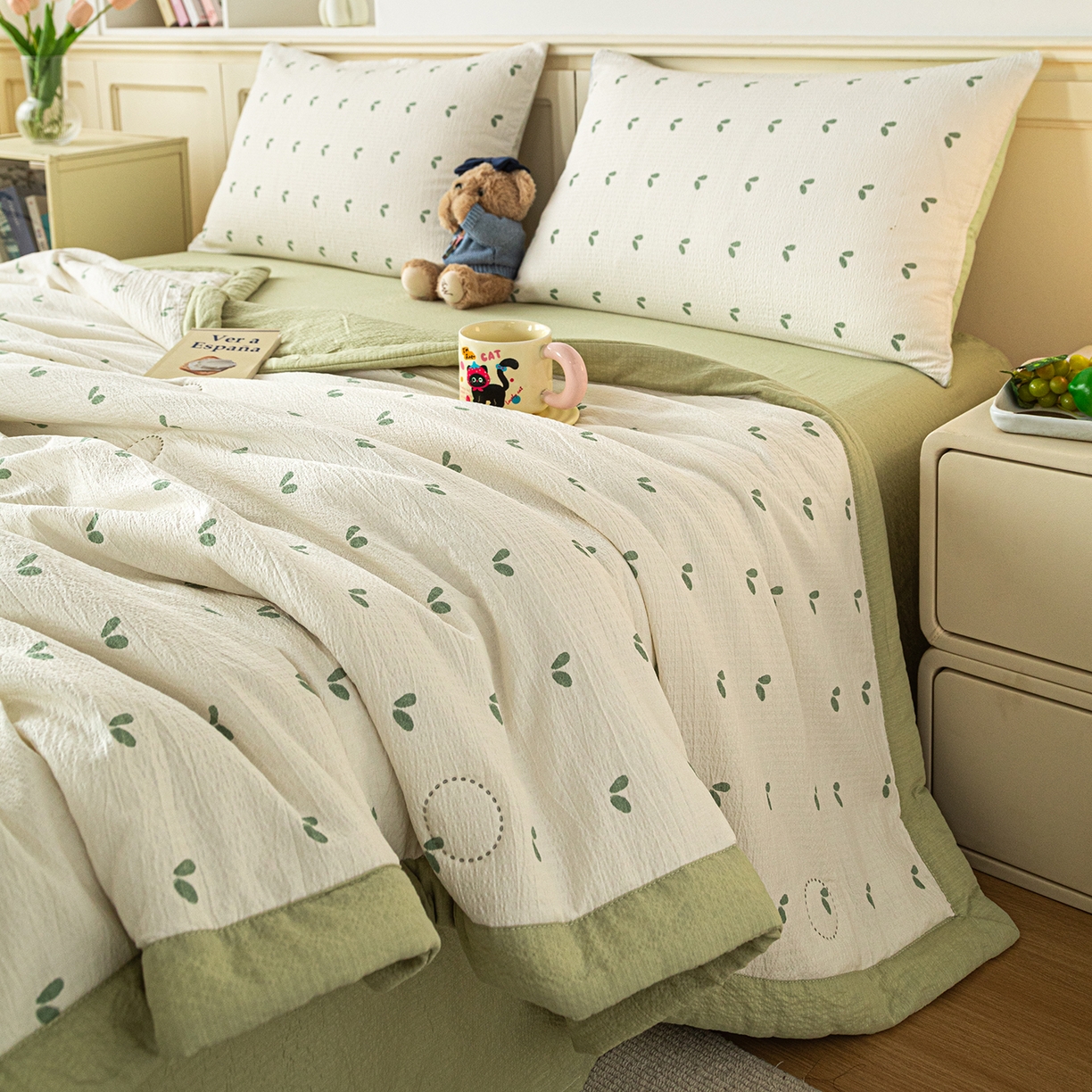 91家纺网 家纺一手货源 找家纺 几禾 2026新款A类云感双层纱夏被木棉皱皱纱棉花被小清新印花夏被夏凉被费尔岛空调被 嫩芽