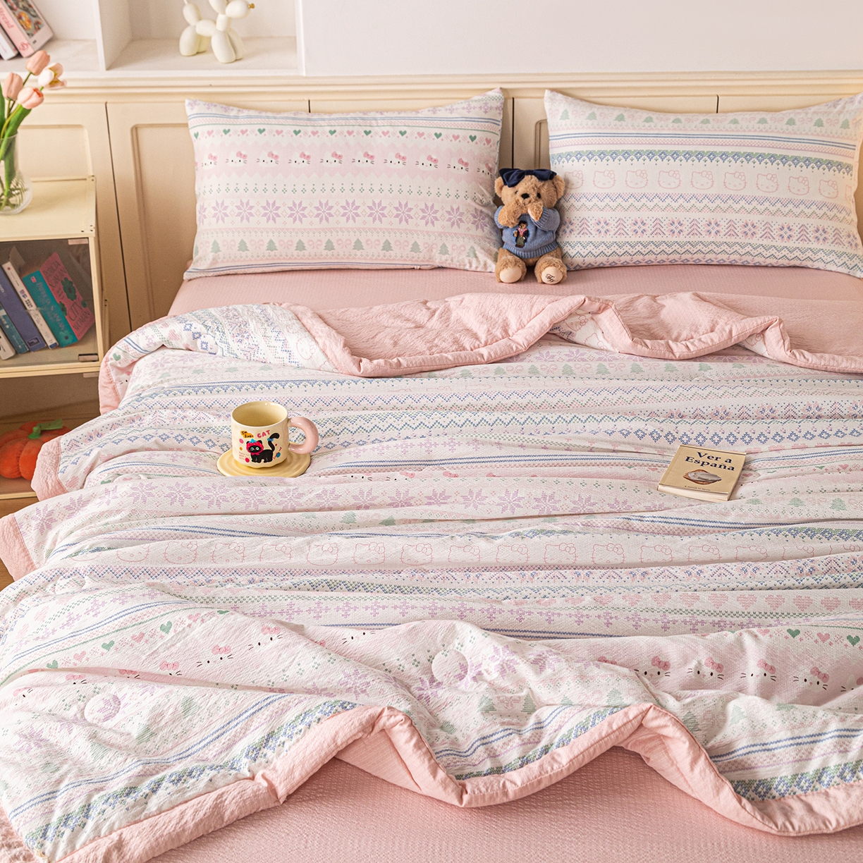 91家纺网 家纺一手货源 找家纺 几禾 2026新款A类云感双层纱夏被木棉皱皱纱棉花被小清新印花夏被夏凉被费尔岛空调被 猫趣