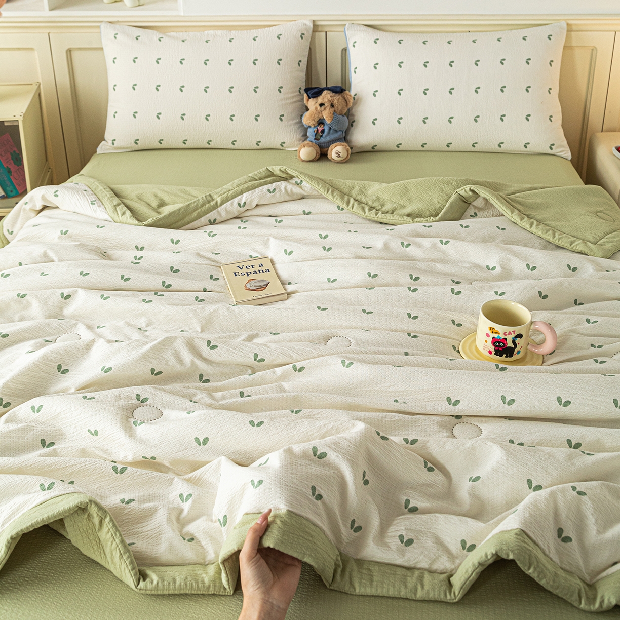 91家纺网 家纺一手货源 找家纺 几禾 2026新款A类云感双层纱夏被木棉皱皱纱棉花被小清新印花夏被夏凉被费尔岛空调被 嫩芽