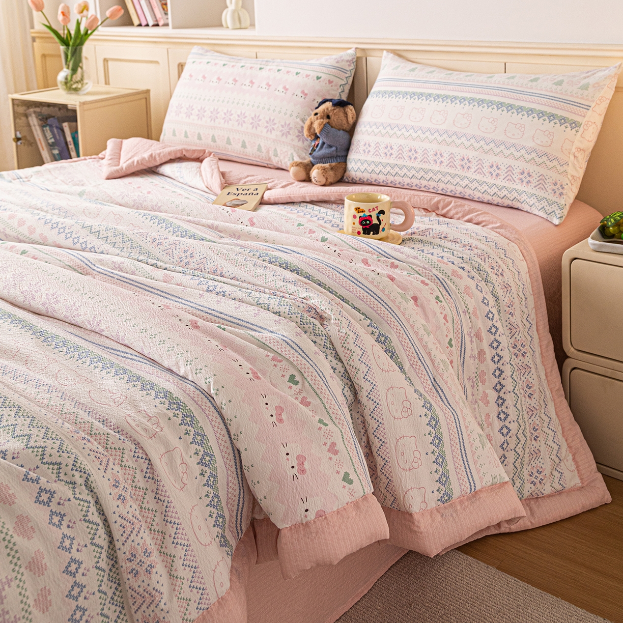 91家纺网 家纺一手货源 找家纺 几禾 2026新款A类云感双层纱夏被木棉皱皱纱棉花被小清新印花夏被夏凉被费尔岛空调被 猫趣