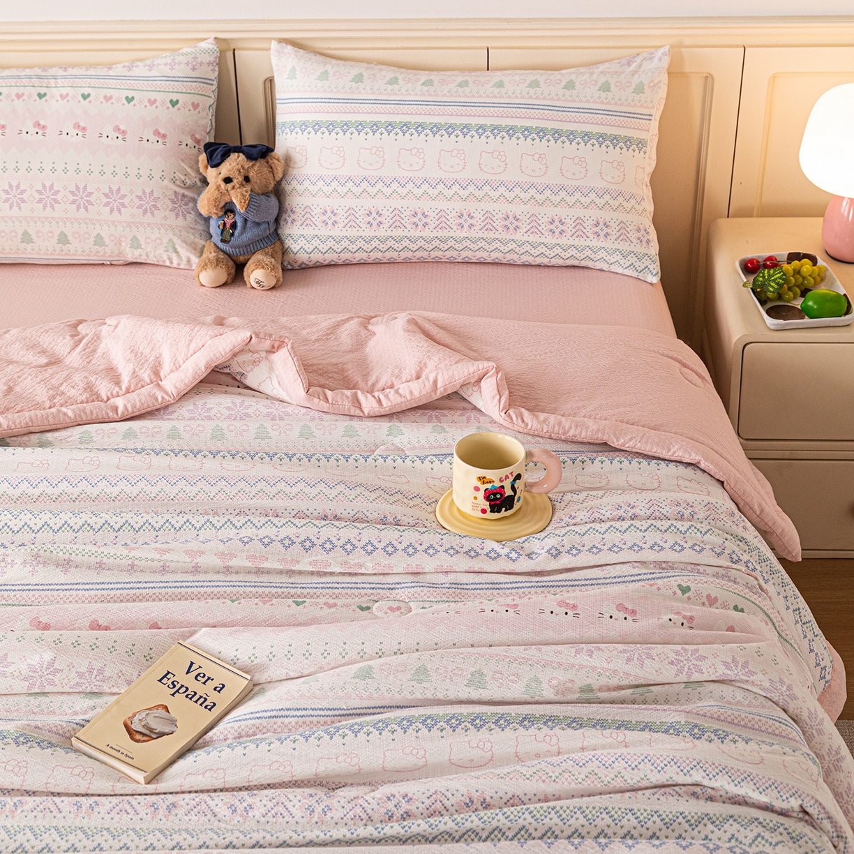 91家纺网 家纺一手货源 找家纺 几禾 2026新款A类云感双层纱夏被木棉皱皱纱棉花被小清新印花夏被夏凉被费尔岛空调被 猫趣