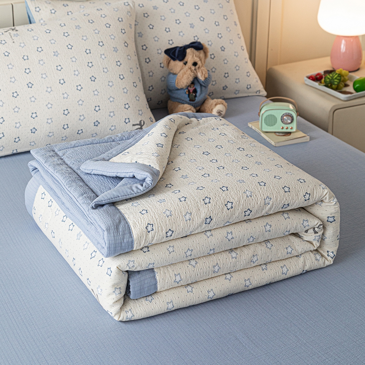 91家纺网 家纺一手货源 找家纺 几禾 2026新款A类云感双层纱夏被木棉皱皱纱棉花被小清新印花夏被夏凉被费尔岛空调被 摘星