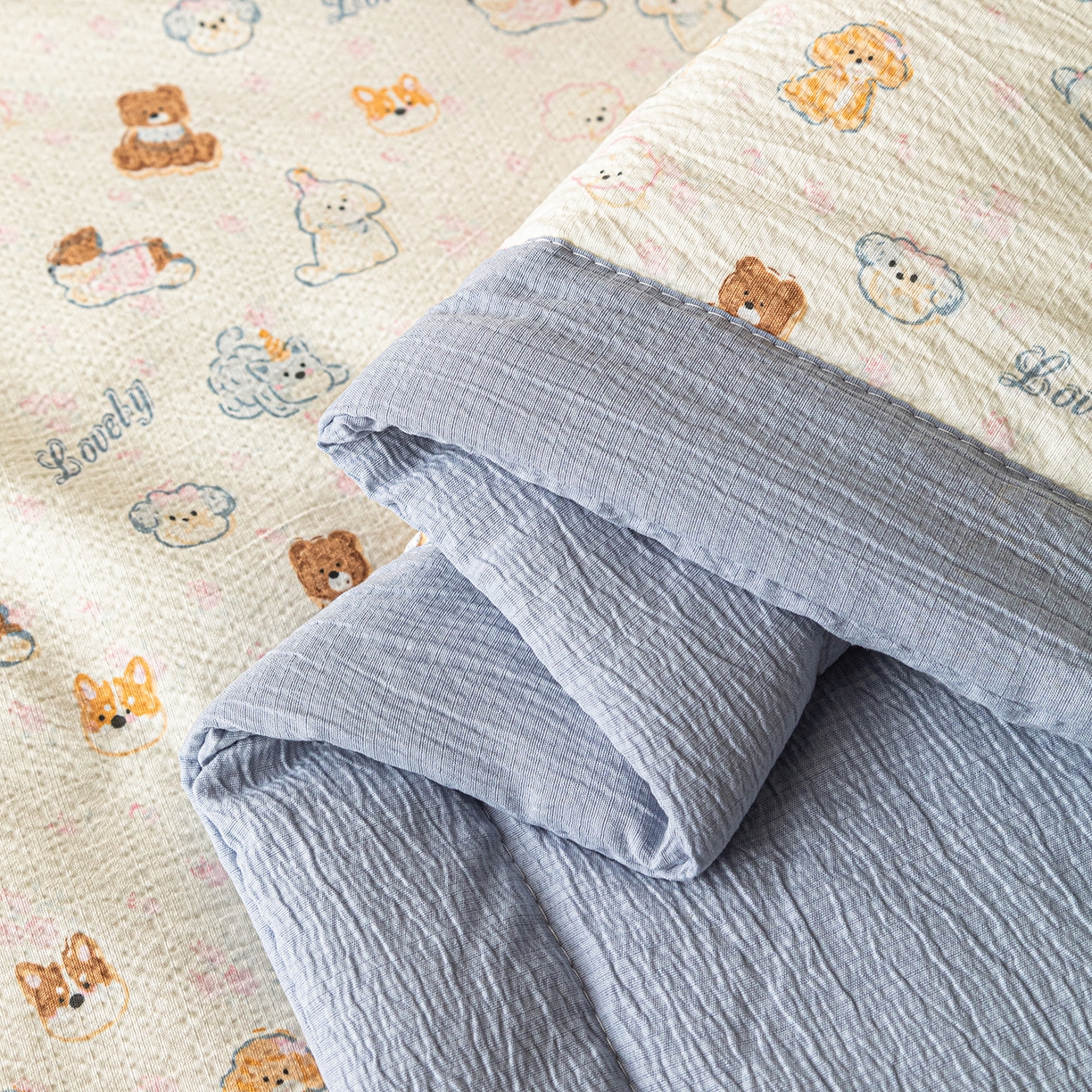 91家纺网 家纺一手货源 找家纺 几禾 2026新款A类云感双层纱夏被木棉皱皱纱棉花被小清新印花夏被夏凉被费尔岛空调被 泡芙狗