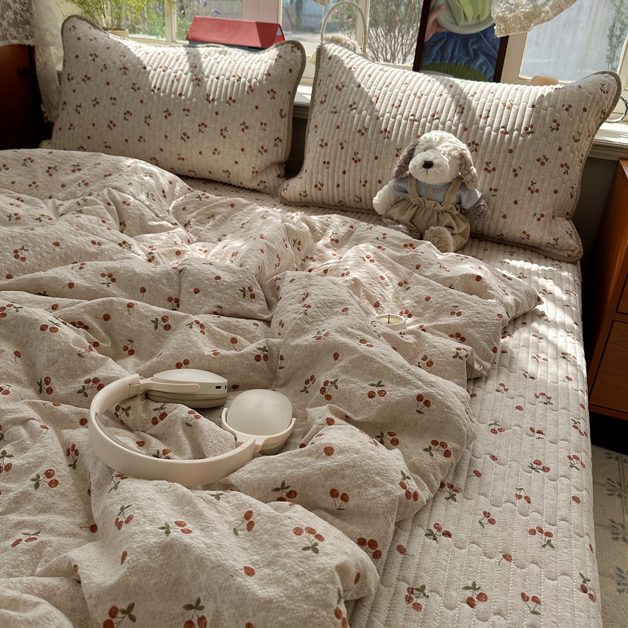 91家纺网 家纺一手货源 找家纺 几禾 2026新款高品质A类泡芙纱床盖夏被套件-青提系列（晚风渐热，温柔续夏） 青提-酒渍樱桃