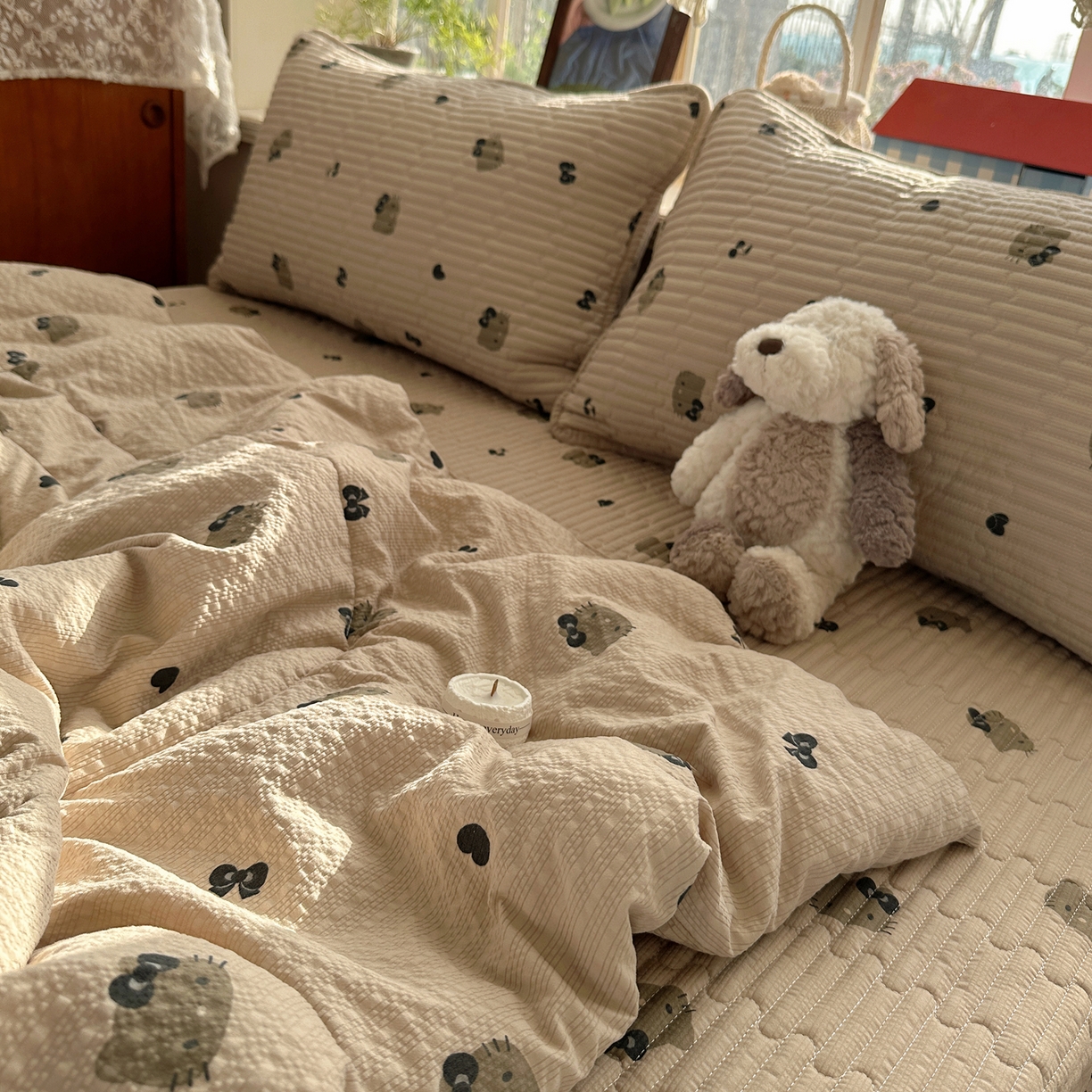 91家纺网 家纺一手货源 找家纺 几禾 2026新款高品质A类泡芙纱床盖夏被套件-青提系列（晚风渐热，温柔续夏） 青提-咖啡小猫