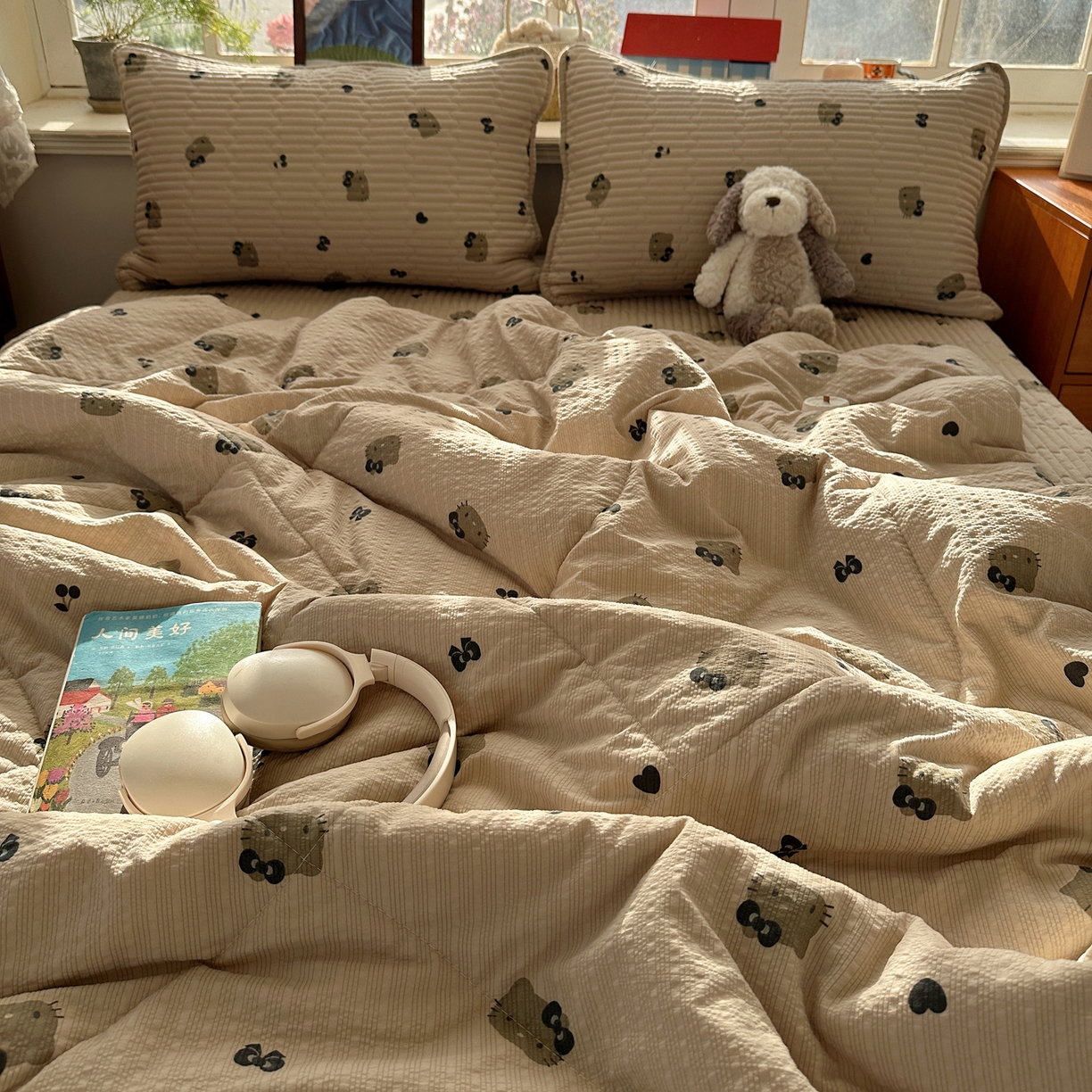 91家纺网 家纺一手货源 找家纺 几禾 2026新款高品质A类泡芙纱床盖夏被套件-青提系列（晚风渐热，温柔续夏） 青提-咖啡小猫