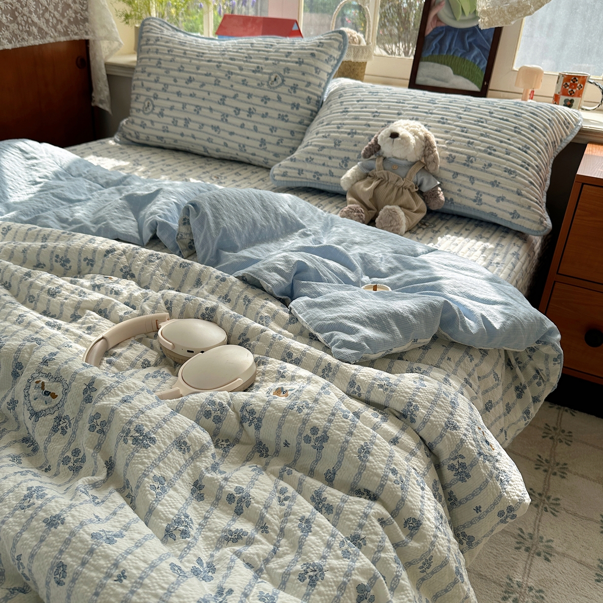 91家纺网 家纺一手货源 找家纺 几禾 2026新款高品质A类泡芙纱床盖夏被套件-青提系列（晚风渐热，温柔续夏） 青提-浅蓝花织