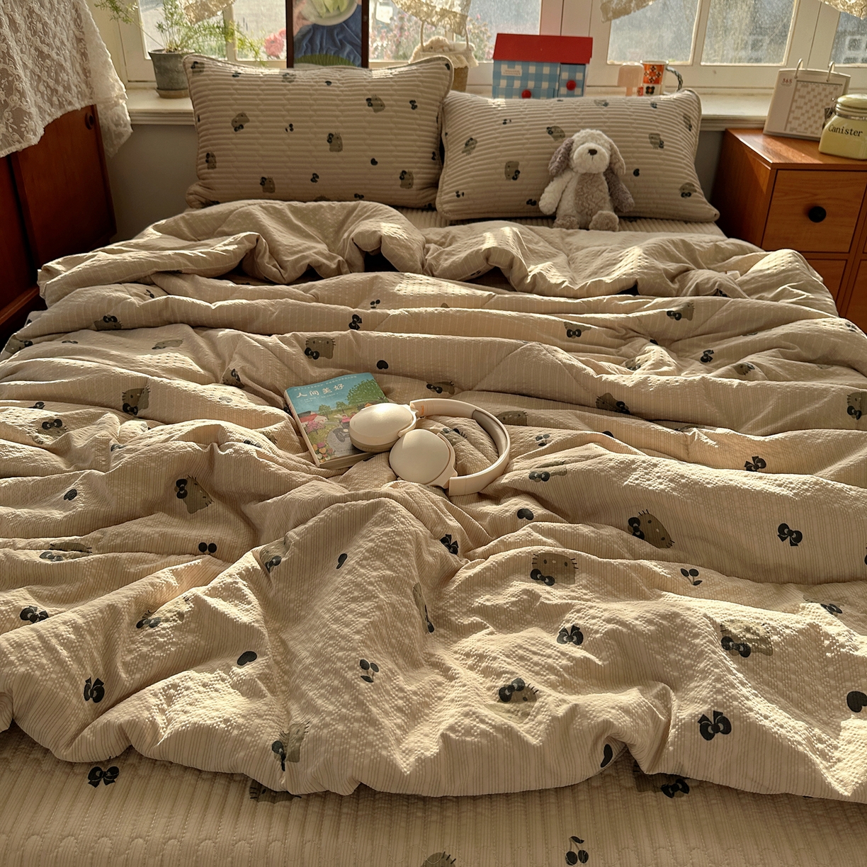 91家纺网 家纺一手货源 找家纺 几禾 2026新款高品质A类泡芙纱床盖夏被套件-青提系列（晚风渐热，温柔续夏） 青提-咖啡小猫