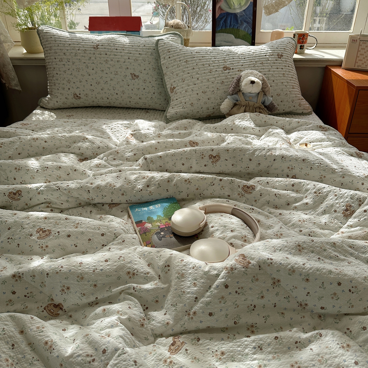 91家纺网 家纺一手货源 找家纺 几禾 2026新款高品质A类泡芙纱床盖夏被套件-青提系列（晚风渐热，温柔续夏） 青提-木马小花团