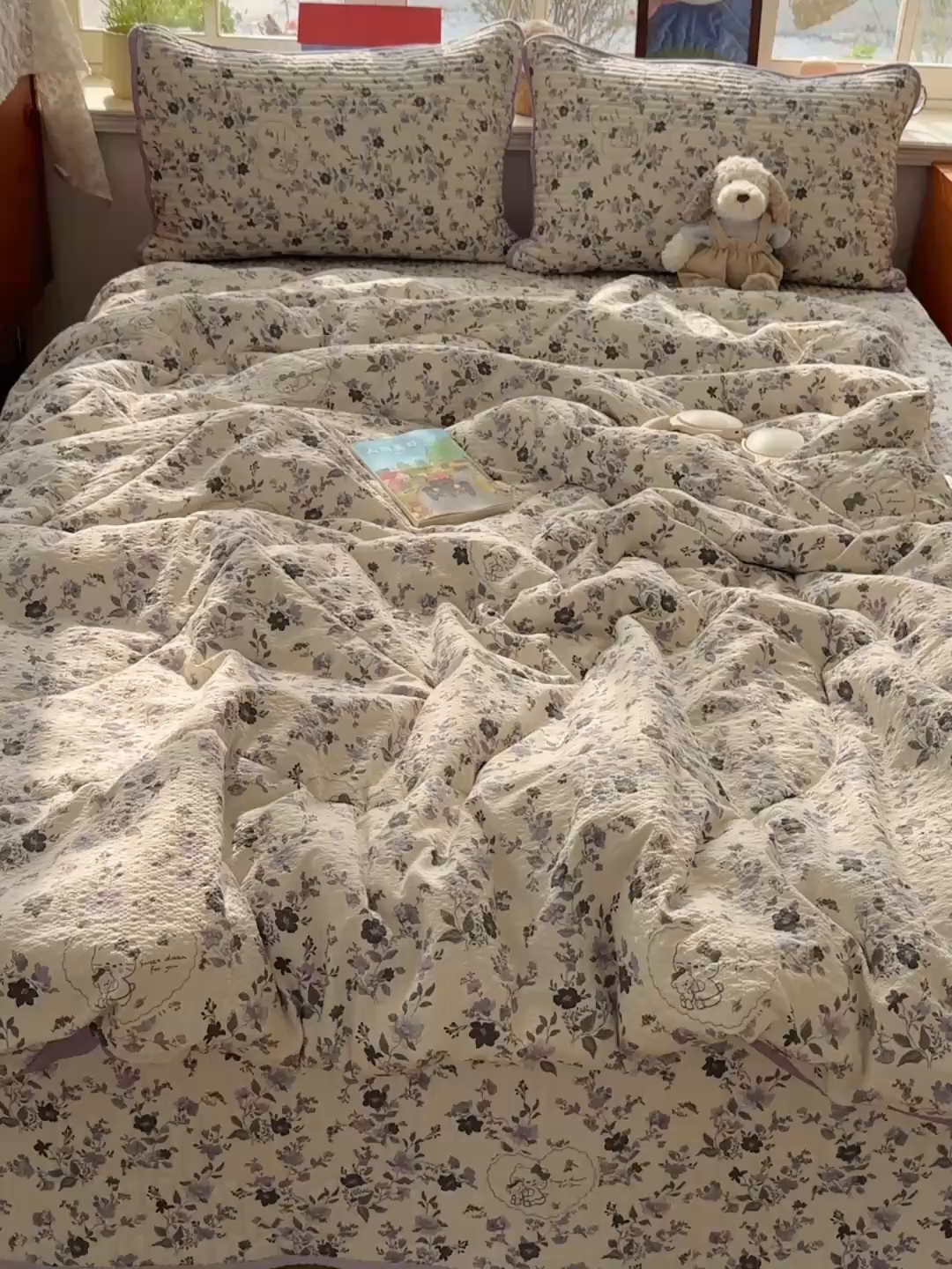 91家纺网 家纺一手货源 找家纺 几禾 2026新款高品质A类泡芙纱床盖夏被套件-青提系列（晚风渐热，温柔续夏） 青提-秘境小紫猫