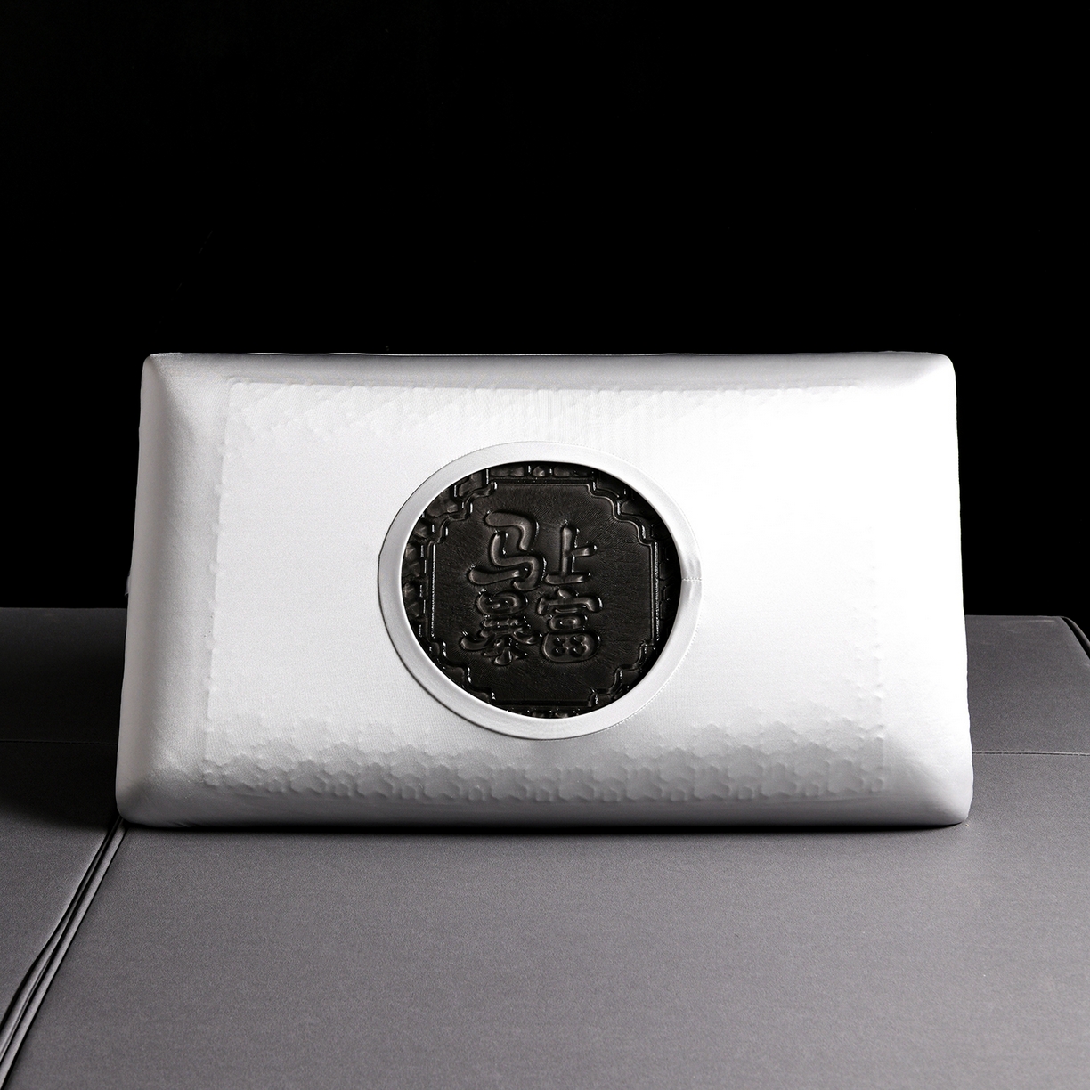 91家纺网 家纺一手货源 找家纺 麦哆乐 2026新款马上有钱凝胶大红枕清凉舒适护颈慢回弹枕头枕芯 灰色