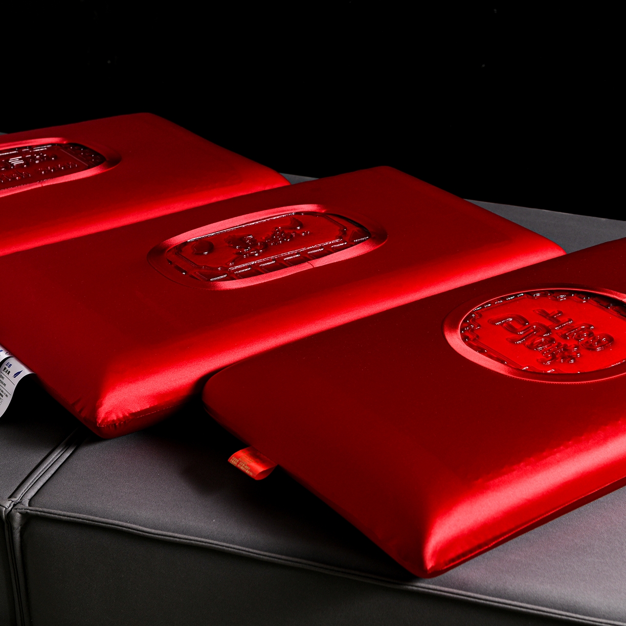 91家纺网 家纺一手货源 找家纺 麦哆乐 2026新款马上有钱凝胶大红枕清凉舒适护颈慢回弹枕头枕芯 大红