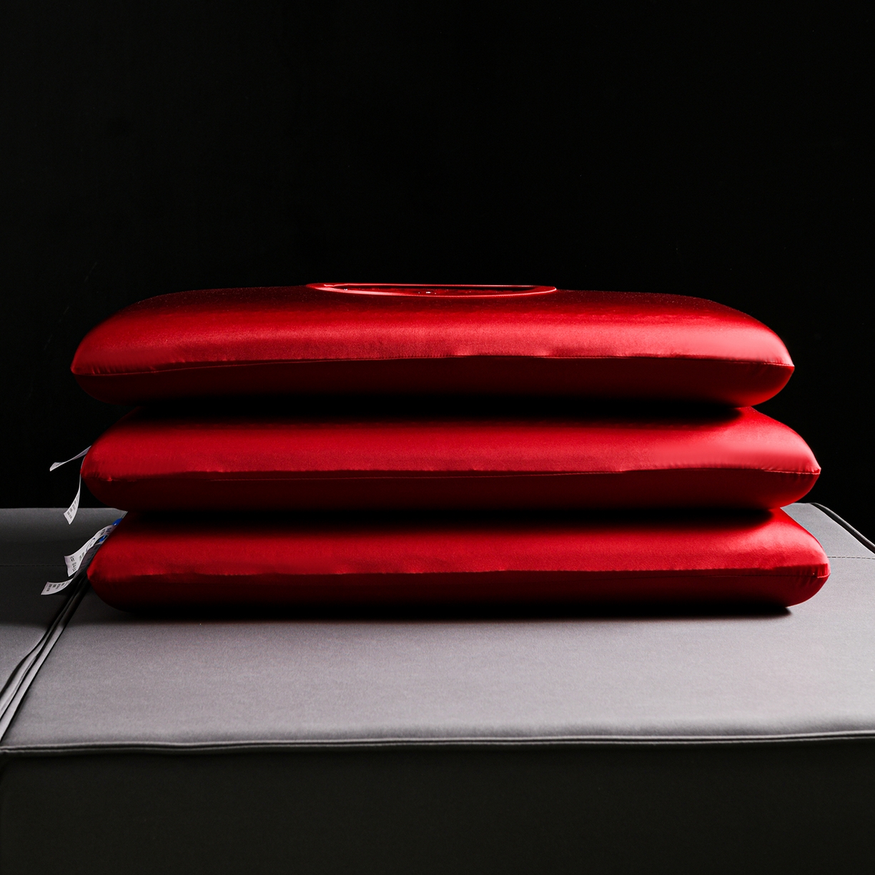 91家纺网 家纺一手货源 找家纺 麦哆乐 2026新款马上有钱凝胶大红枕清凉舒适护颈慢回弹枕头枕芯 大红