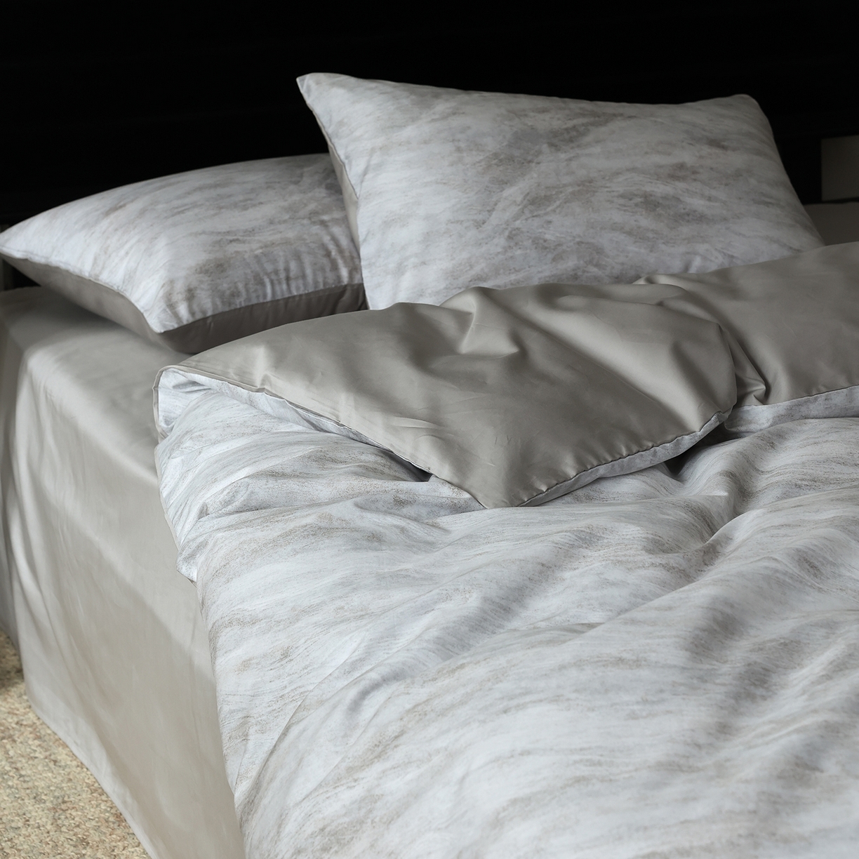 91家纺网 家纺一手货源 找家纺 ONE TWO ONE 121 2026新款专版数码印花100s50支数码印花长绒棉全棉纯棉四件套水墨江隐风格二 水墨江隐-灰