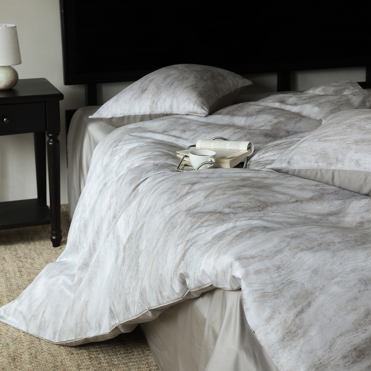 91家纺网 家纺一手货源 找家纺 ONE TWO ONE 121 2026新款专版数码印花100s50支数码印花长绒棉全棉纯棉四件套水墨江隐风格二 水墨江隐-灰