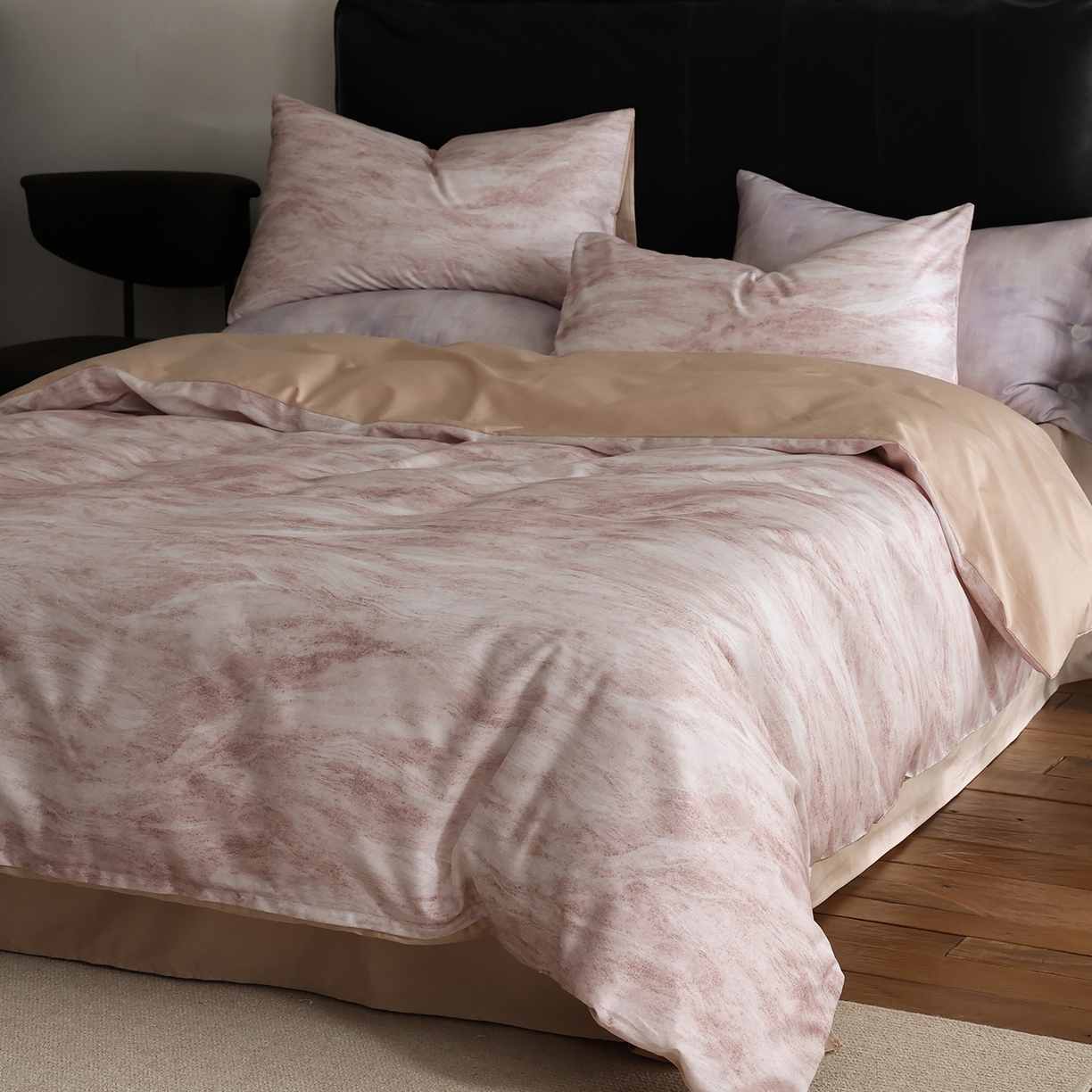 91家纺网 家纺一手货源 找家纺 ONE TWO ONE 121 2026新款专版数码印花100s50支数码印花长绒棉全棉纯棉四件套水墨江隐风格二 水墨江隐-粉