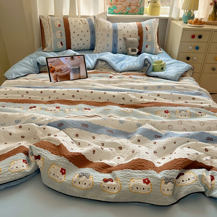 91家纺网 家纺一手货源 找家纺 初念 2026新款泡芙纱单夏被凉糖系列（凉而不冰的触感，清凉与柔软兼得） 凉糖-可可小猫条