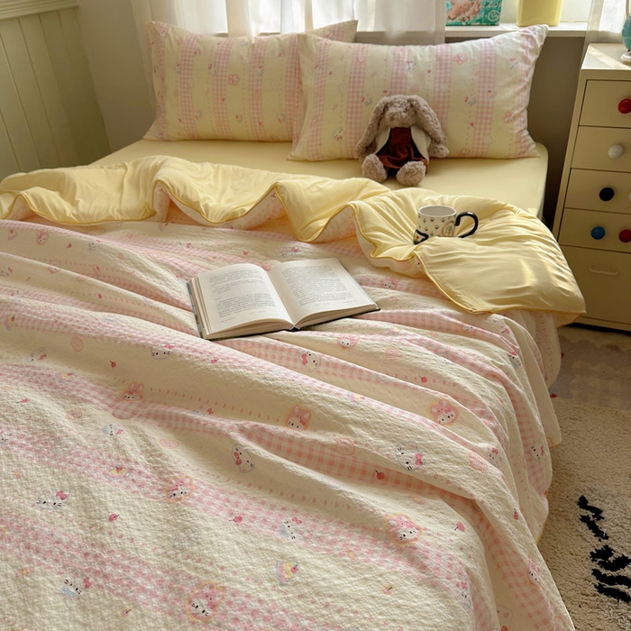 91家纺网 家纺一手货源 找家纺 初念 2026新款泡芙纱单夏被凉糖系列（凉而不冰的触感，清凉与柔软兼得） 凉糖-黄粉猫团