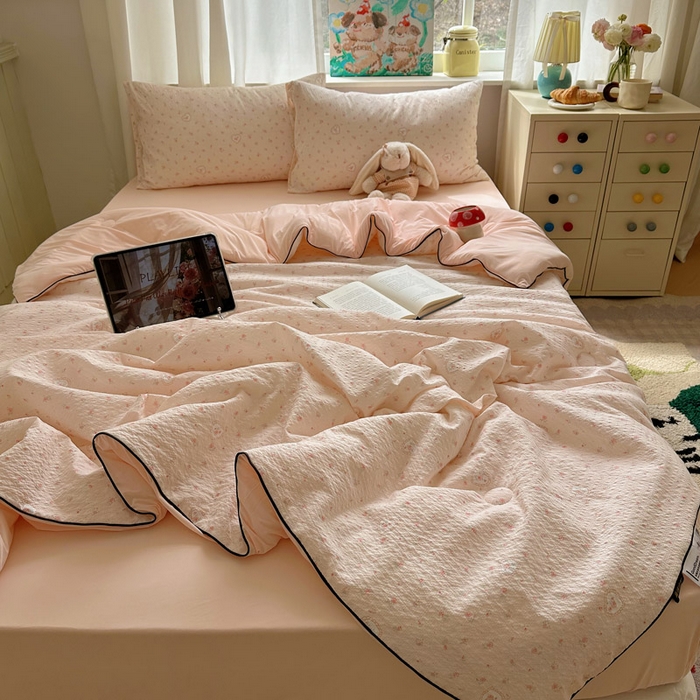 91家纺网 家纺一手货源 找家纺 初念 2026新款泡芙纱单夏被凉糖系列（凉而不冰的触感，清凉与柔软兼得） 凉糖-春日甜桃心 粉