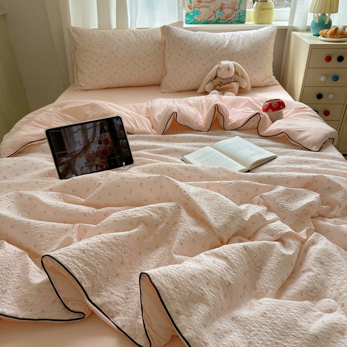 91家纺网 家纺一手货源 找家纺 初念 2026新款泡芙纱单夏被凉糖系列（凉而不冰的触感，清凉与柔软兼得） 凉糖-春日甜桃心 粉