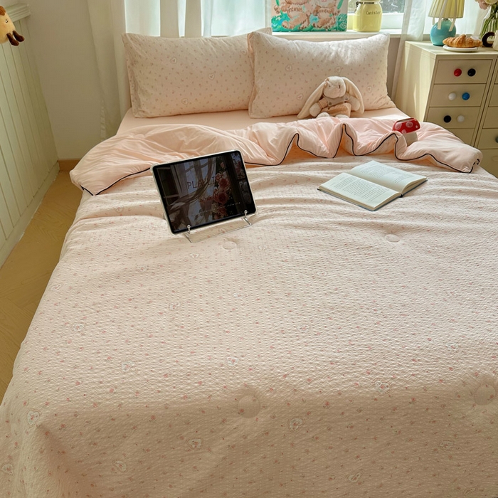 91家纺网 家纺一手货源 找家纺 初念 2026新款泡芙纱单夏被凉糖系列（凉而不冰的触感，清凉与柔软兼得） 凉糖-春日甜桃心 粉