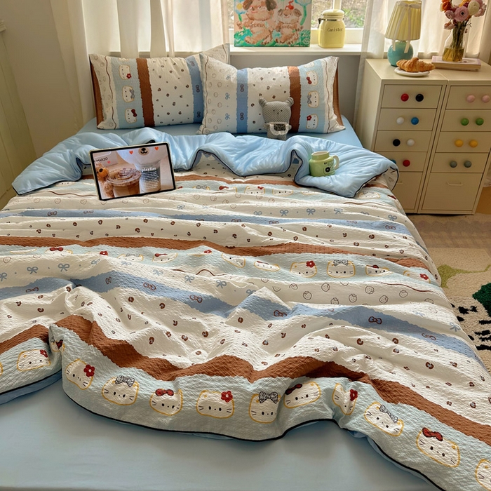 91家纺网 家纺一手货源 找家纺 初念 2026新款泡芙纱单夏被凉糖系列（凉而不冰的触感，清凉与柔软兼得） 凉糖-可可小猫条