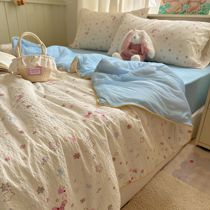91家纺网 家纺一手货源 找家纺 初念 2026新款泡芙纱单夏被凉糖系列（凉而不冰的触感，清凉与柔软兼得） 凉糖-躲猫猫