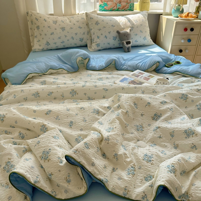 91家纺网 家纺一手货源 找家纺 初念 2026新款泡芙纱单夏被凉糖系列（凉而不冰的触感，清凉与柔软兼得） 凉糖-蓝雪草