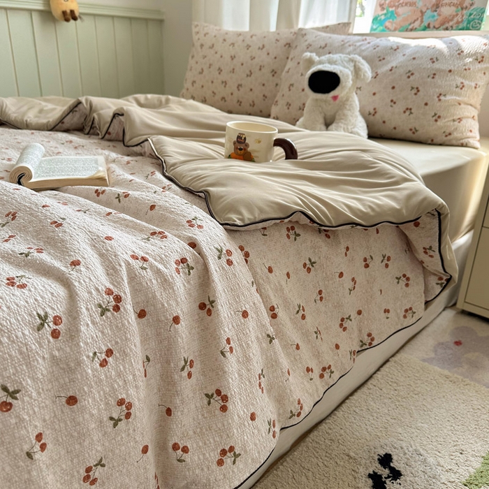 91家纺网 家纺一手货源 找家纺 初念 2026新款泡芙纱单夏被凉糖系列（凉而不冰的触感，清凉与柔软兼得） 凉糖-酒渍樱桃