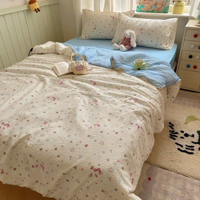 91家纺网 家纺一手货源 找家纺 初念 2026新款泡芙纱单夏被凉糖系列（凉而不冰的触感，清凉与柔软兼得） 凉糖-躲猫猫