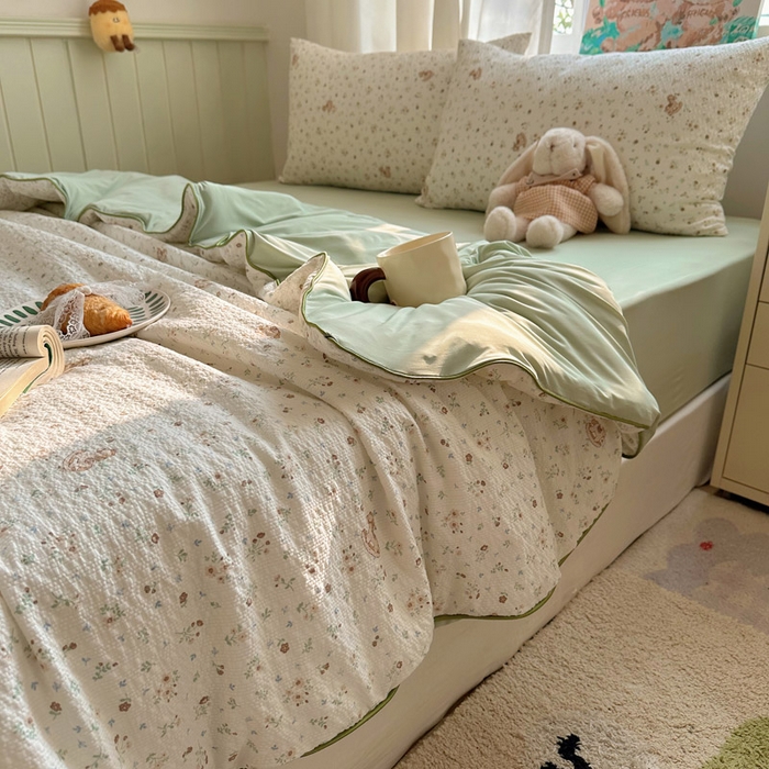 91家纺网 家纺一手货源 找家纺 初念 2026新款泡芙纱单夏被凉糖系列（凉而不冰的触感，清凉与柔软兼得） 凉糖-木马小花团