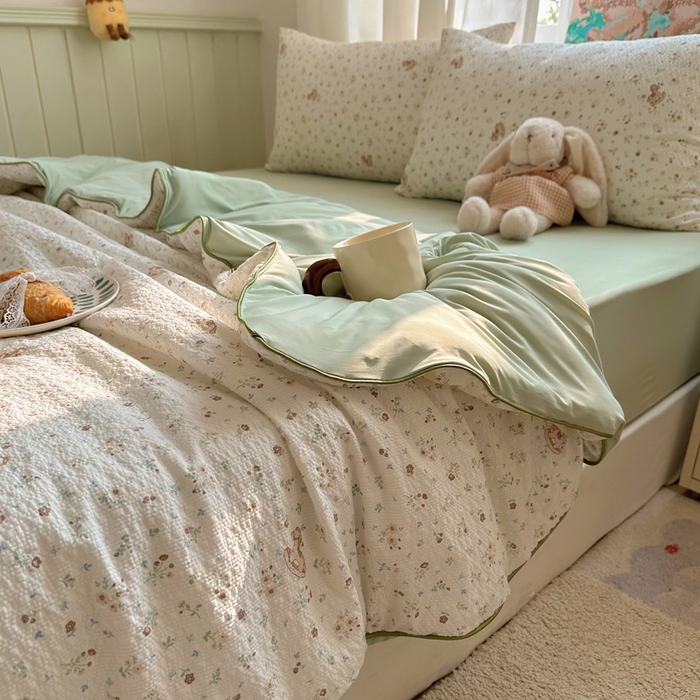 91家纺网 家纺一手货源 找家纺 初念 2026新款泡芙纱单夏被凉糖系列（凉而不冰的触感，清凉与柔软兼得） 凉糖-木马小花团