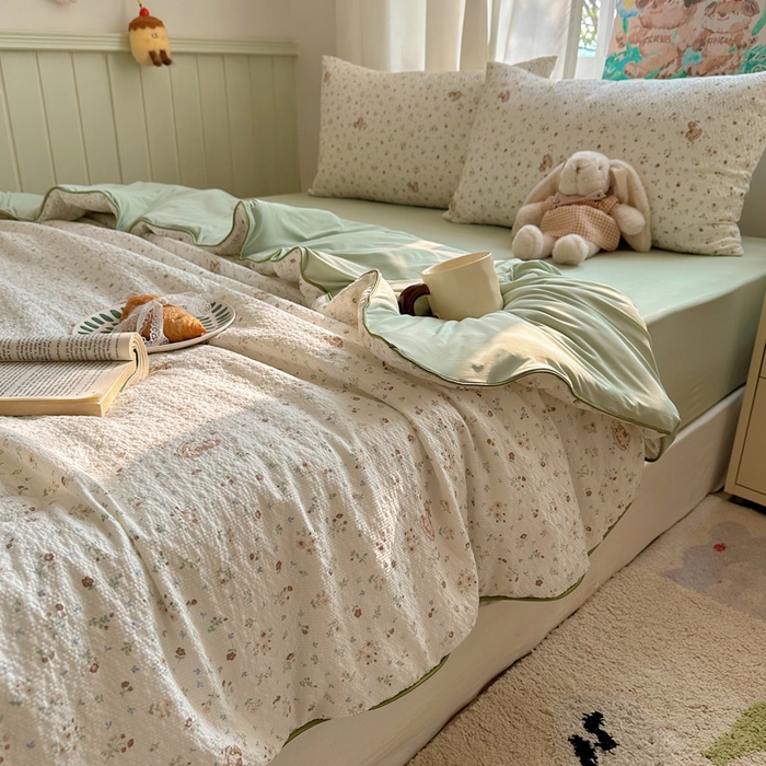 91家纺网 家纺一手货源 找家纺 初念 2026新款泡芙纱单夏被凉糖系列（凉而不冰的触感，清凉与柔软兼得） 凉糖-木马小花团