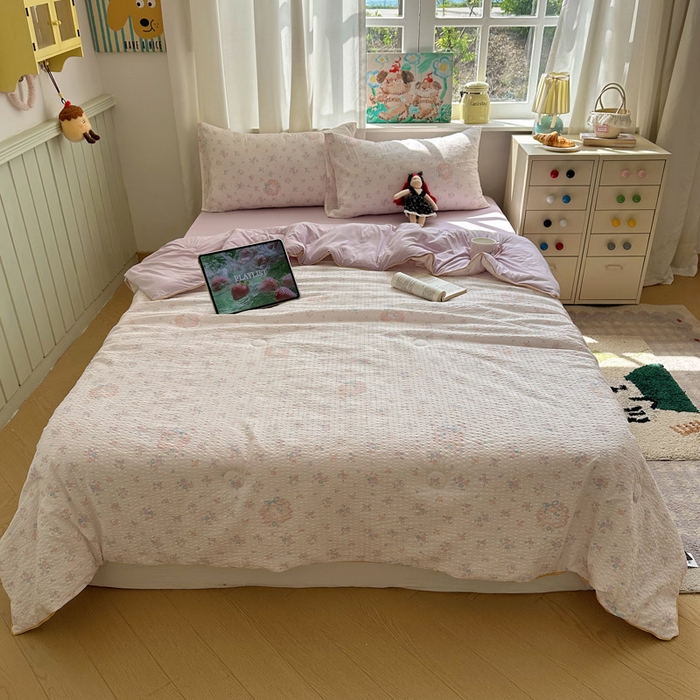 91家纺网 家纺一手货源 找家纺 初念 2026新款泡芙纱单夏被凉糖系列（凉而不冰的触感，清凉与柔软兼得） 凉糖-碎花藏甜