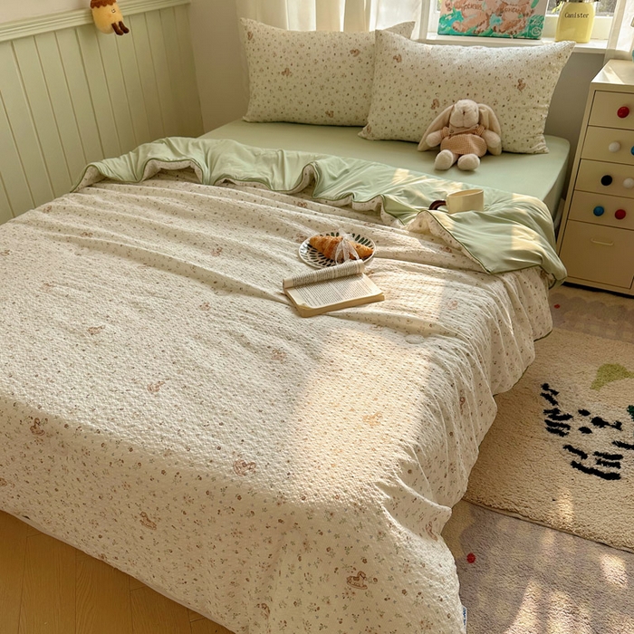 91家纺网 家纺一手货源 找家纺 初念 2026新款泡芙纱单夏被凉糖系列（凉而不冰的触感，清凉与柔软兼得） 凉糖-木马小花团