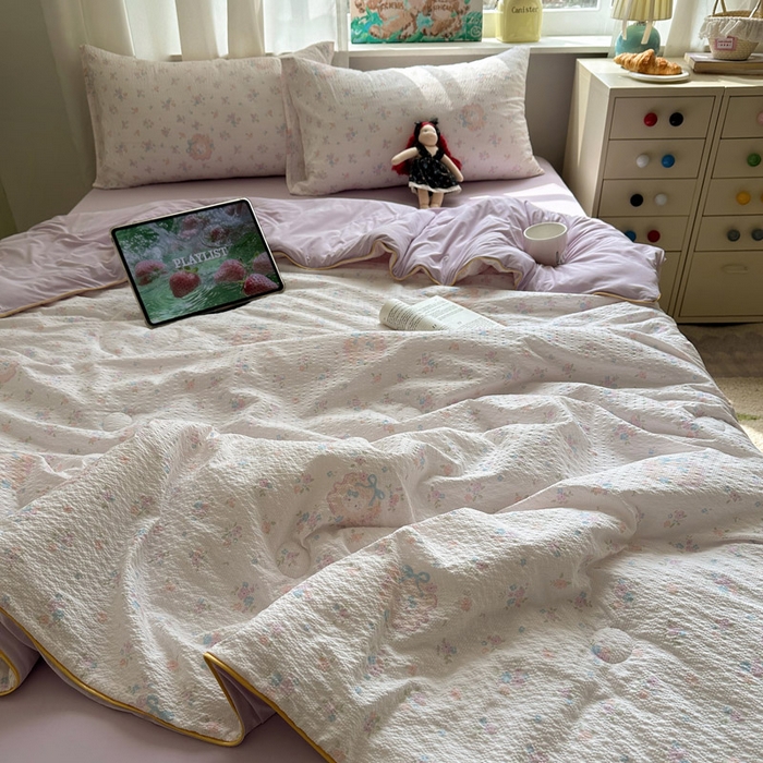 91家纺网 家纺一手货源 找家纺 初念 2026新款泡芙纱单夏被凉糖系列（凉而不冰的触感，清凉与柔软兼得） 凉糖-碎花藏甜