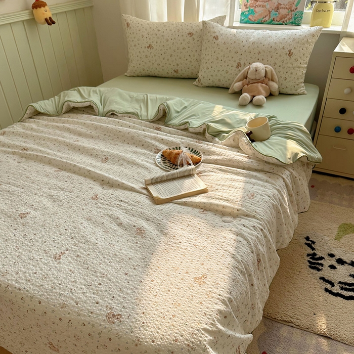 91家纺网 家纺一手货源 找家纺 初念 2026新款泡芙纱单夏被凉糖系列（凉而不冰的触感，清凉与柔软兼得） 凉糖-木马小花团