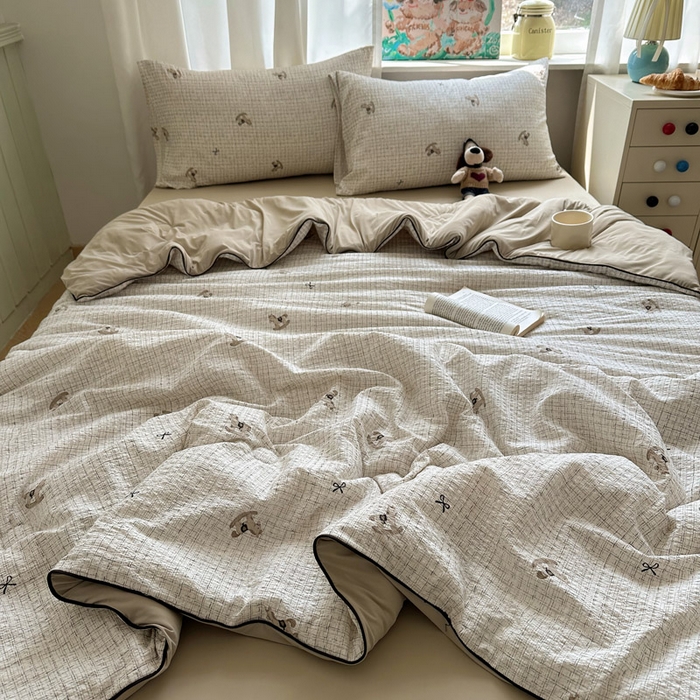 91家纺网 家纺一手货源 找家纺 初念 2026新款泡芙纱单夏被凉糖系列（凉而不冰的触感，清凉与柔软兼得） 凉糖-织纹木马迹