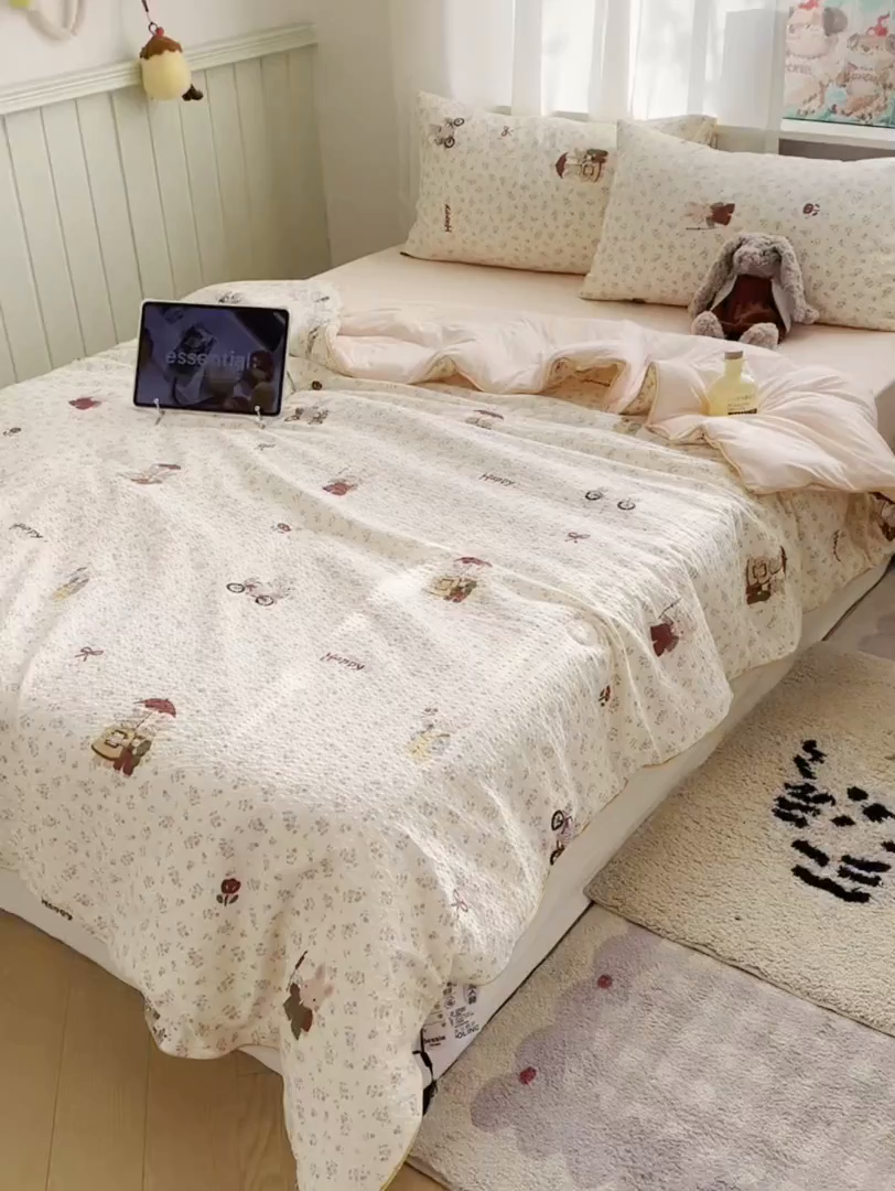 91家纺网 家纺一手货源 找家纺 初念 2026新款泡芙纱单夏被凉糖系列（凉而不冰的触感，清凉与柔软兼得） 凉糖-躲雨小兔