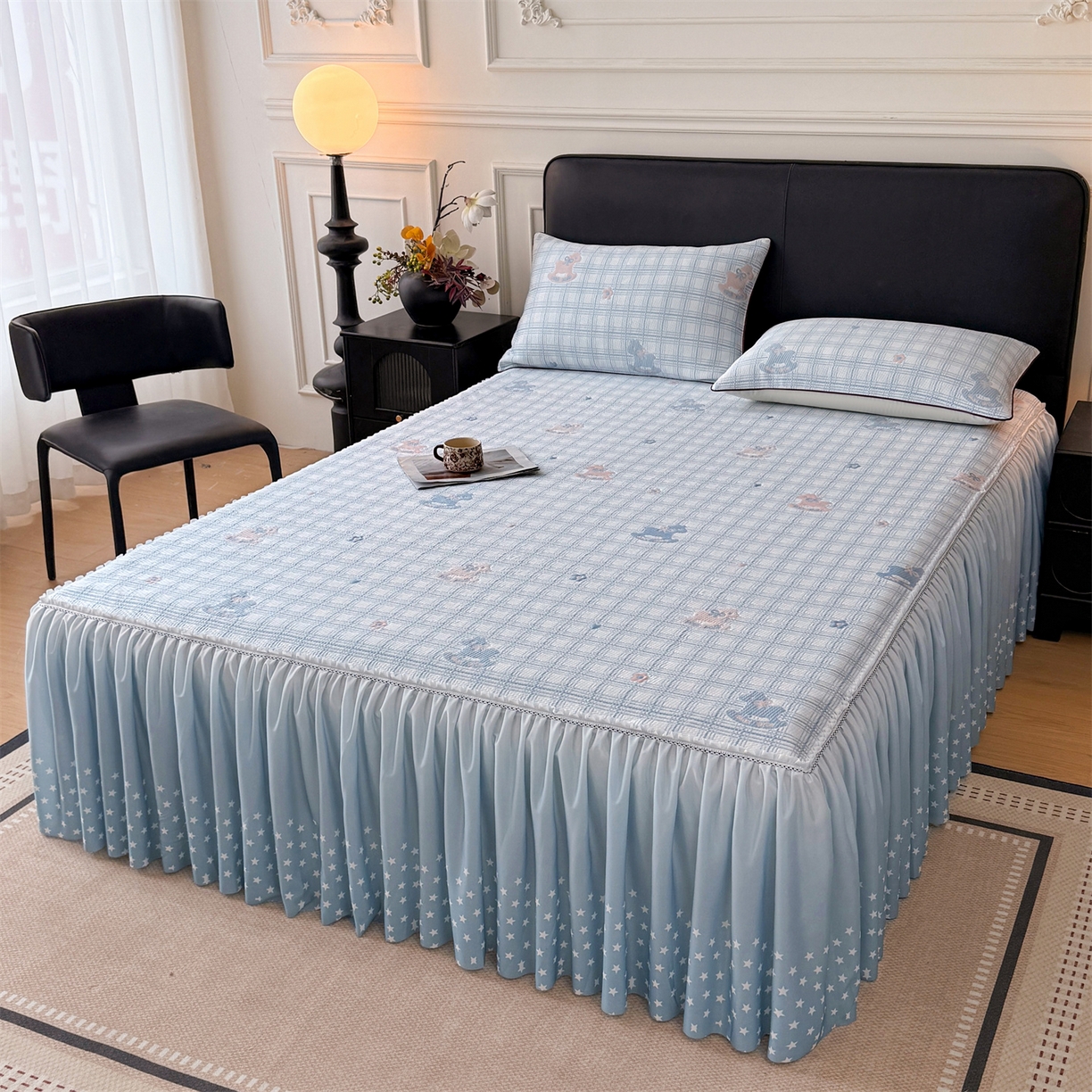 91家纺网 家纺一手货源 找家纺 （总）情恒家纺 2026新款卡通摇摇马PE提花床裙席席子凉席三件套