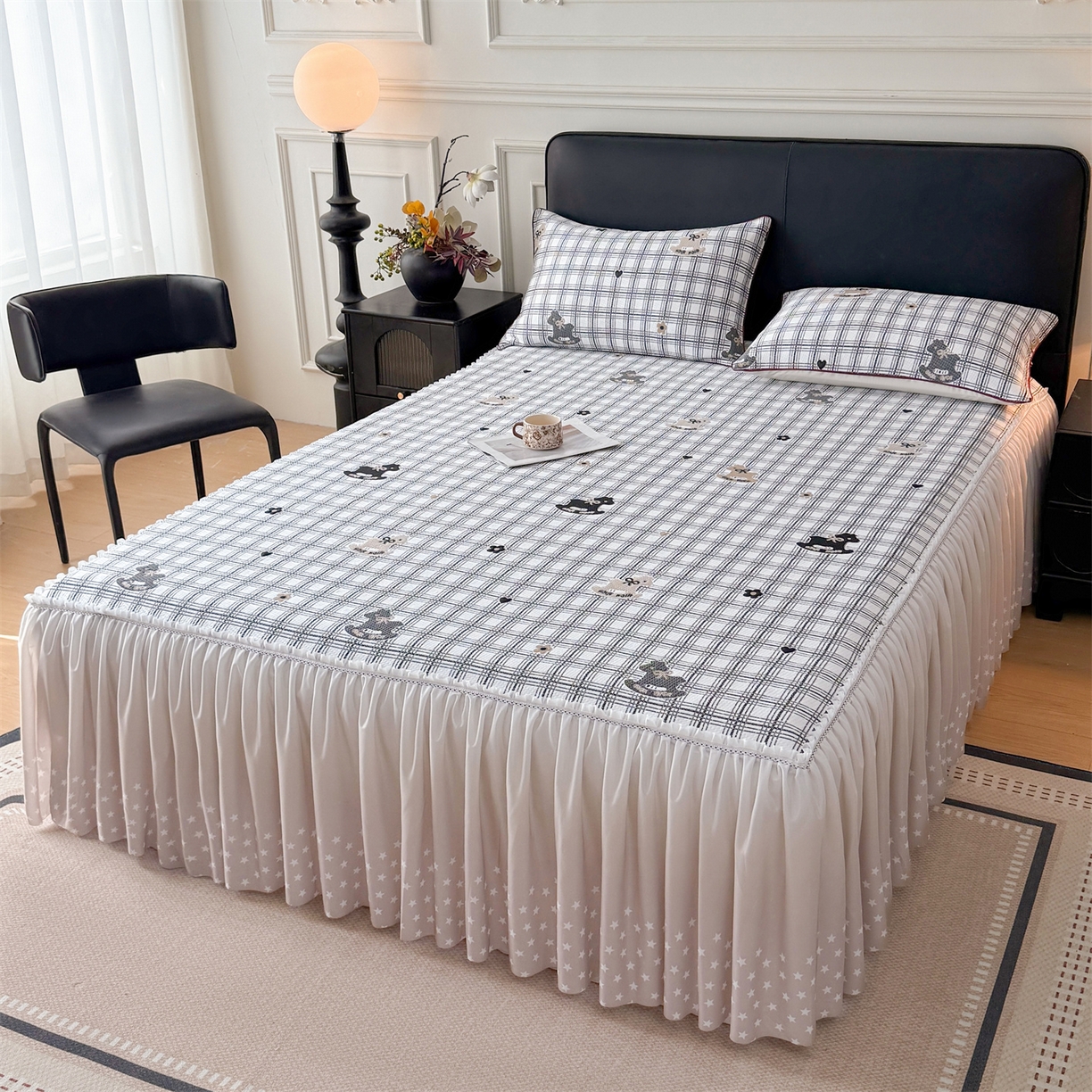 91家纺网 家纺一手货源 找家纺 情恒家纺 2026新款卡通摇摇马PE提花床裙席席子凉席三件套 摇摇马-曜黑