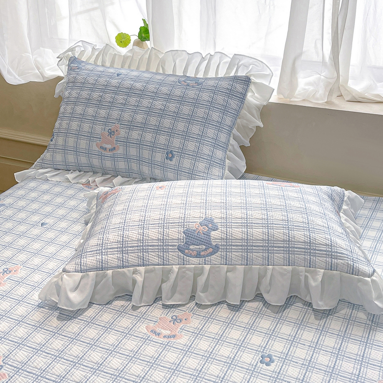 91家纺网 家纺一手货源 找家纺 （总）情恒家纺 2026新款PE卡通提花床盖席席子凉席三件套摇摇马