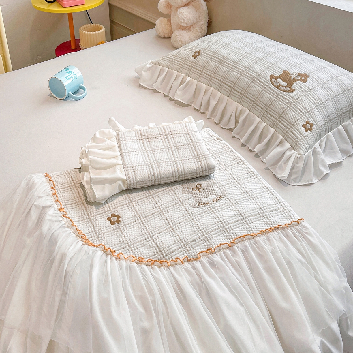 91家纺网 家纺一手货源 找家纺 情恒家纺 2026新款PE卡通提花床盖席席子凉席三件套摇摇马 摇摇马-卡其