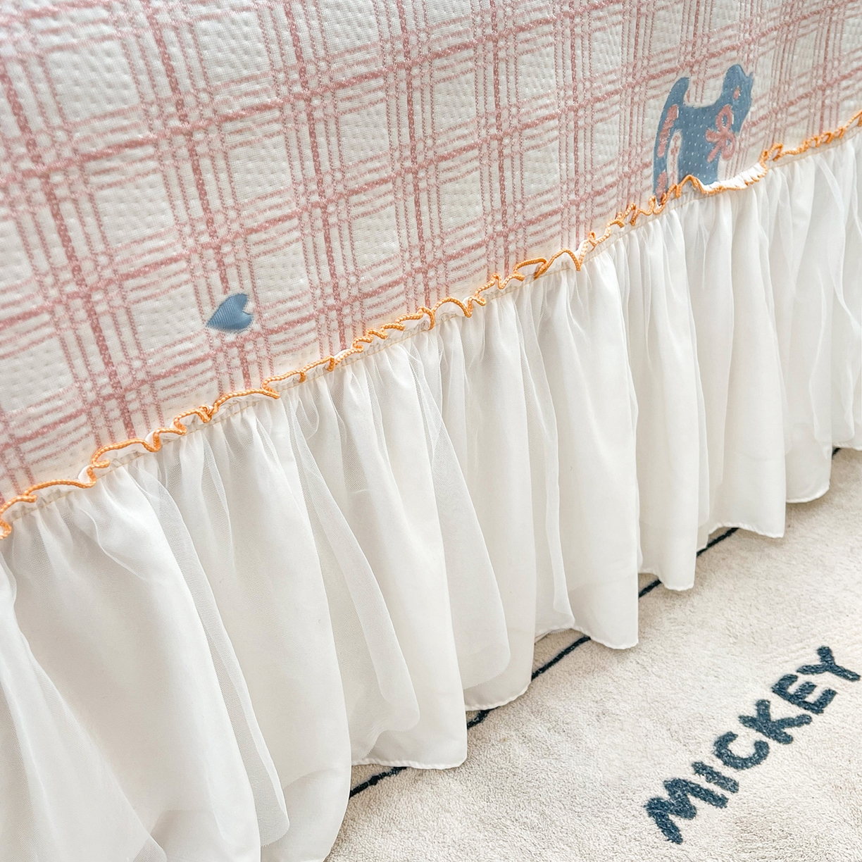 91家纺网 家纺一手货源 找家纺 情恒家纺 2026新款PE卡通提花床盖席席子凉席三件套摇摇马 摇摇马-嫩粉