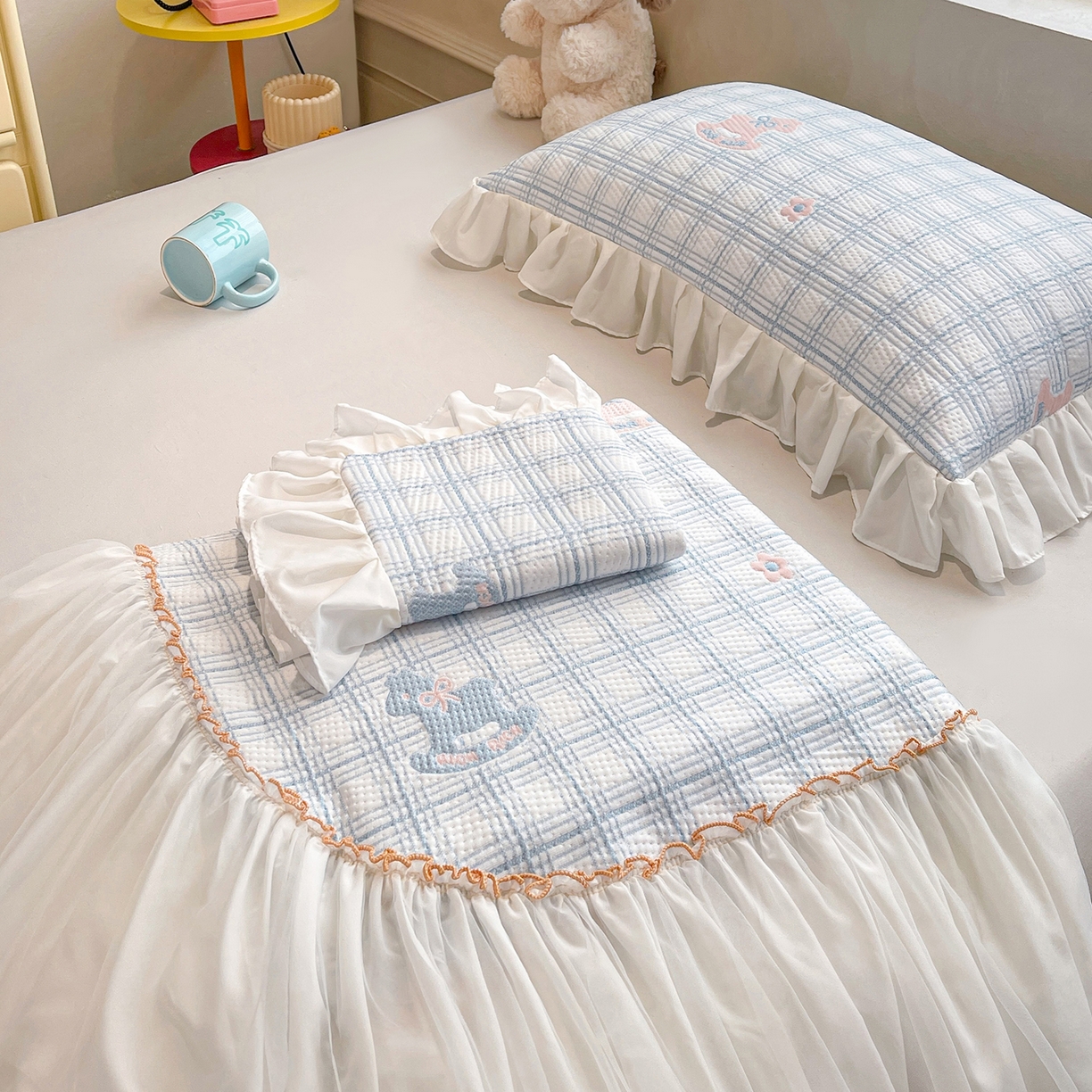 91家纺网 家纺一手货源 找家纺 情恒家纺 2026新款PE卡通提花床盖席席子凉席三件套摇摇马 摇摇马-冰蓝