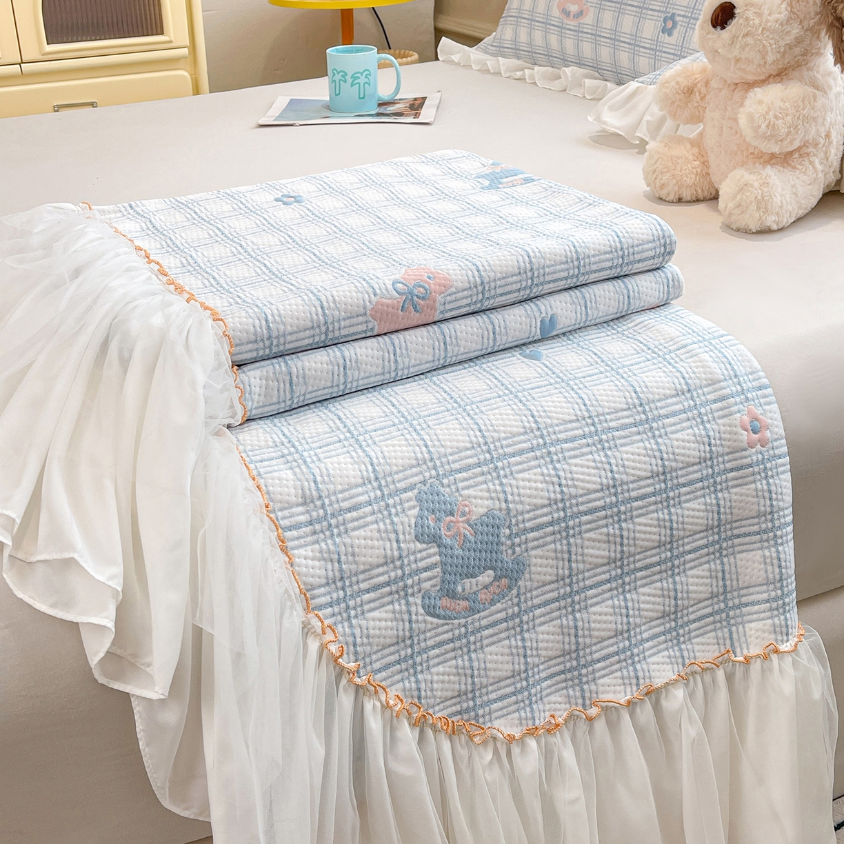 91家纺网 家纺一手货源 找家纺 情恒家纺 2026新款PE卡通提花床盖席席子凉席三件套摇摇马 摇摇马-冰蓝