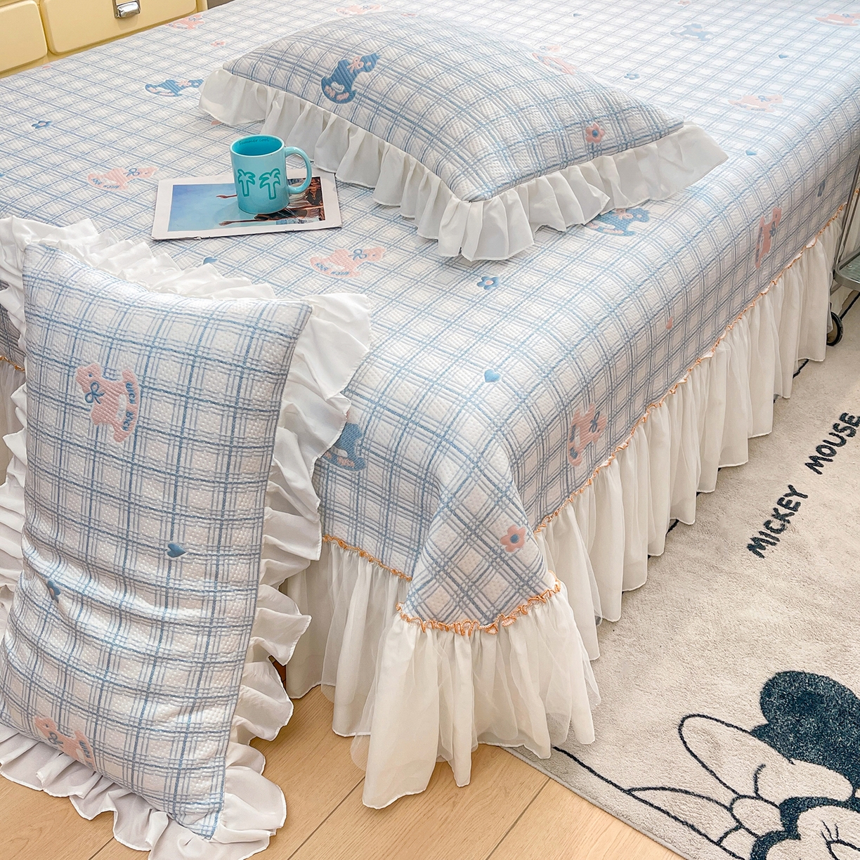 91家纺网 家纺一手货源 找家纺 情恒家纺 2026新款PE卡通提花床盖席席子凉席三件套摇摇马 摇摇马-冰蓝