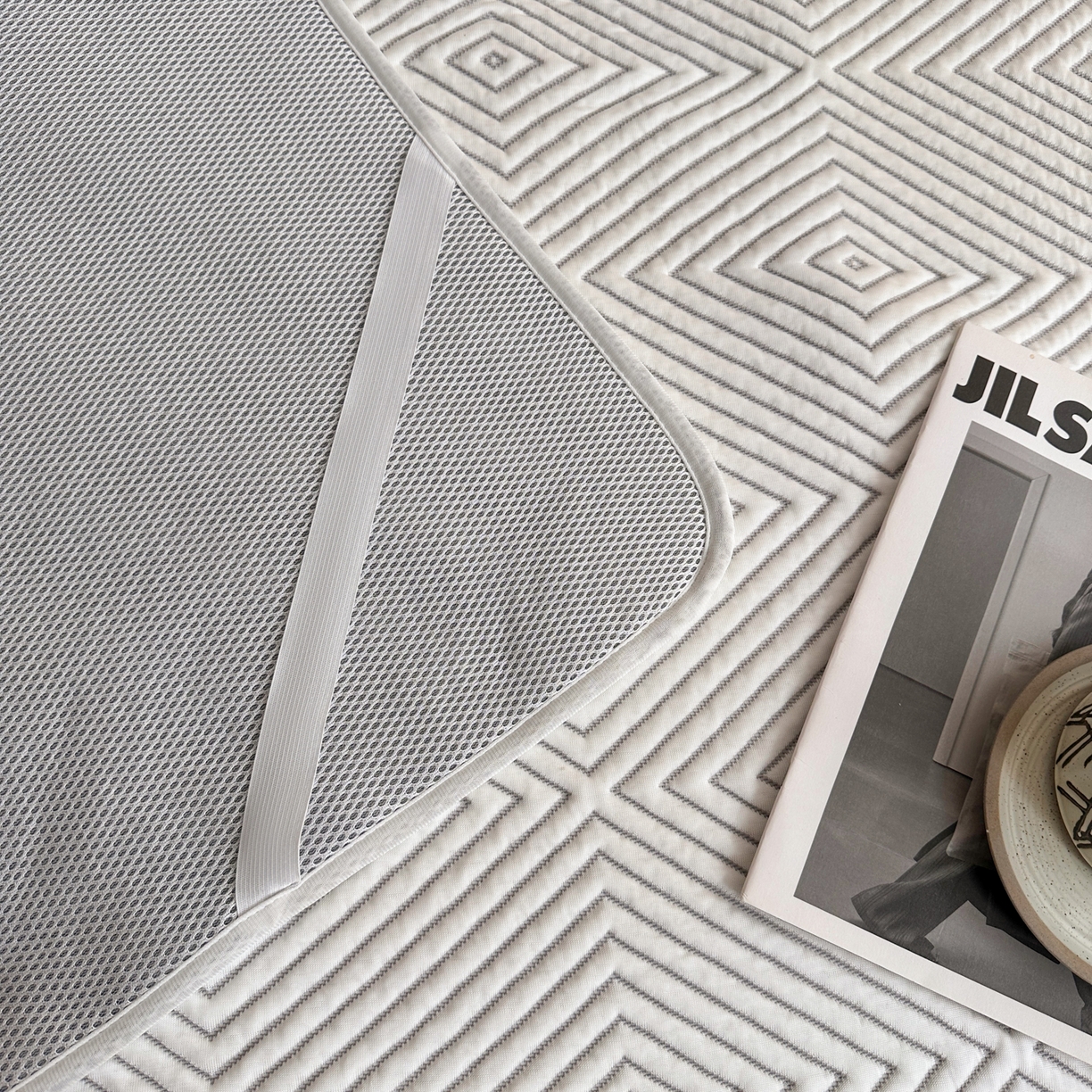 91家纺网 家纺一手货源 找家纺 （总）欧邦 2026新款PE中分子凉豆豆软席包边款外贸凉垫韩国出口可定制