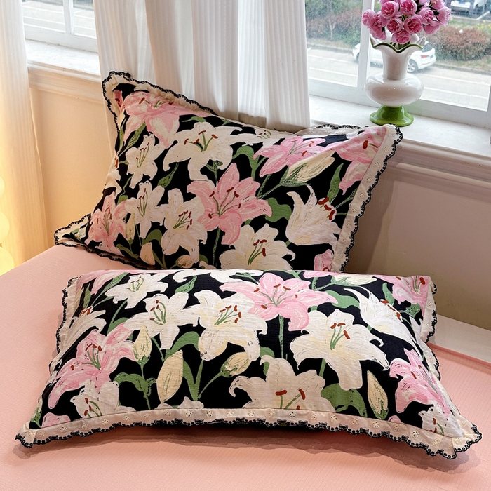 91家纺网 家纺一手货源 找家纺 花伞家居 2026新款蕾丝花边皱皱双层纱夏被四件套含买家秀 夏被-盛开粉