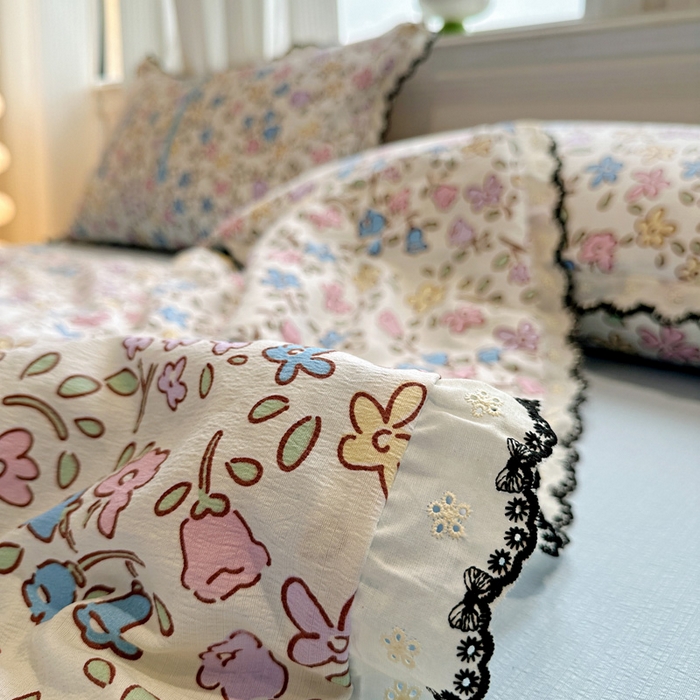 91家纺网 家纺一手货源 找家纺 花伞家居 2026新款蕾丝花边皱皱双层纱夏被四件套含买家秀 夏被-美丽花园